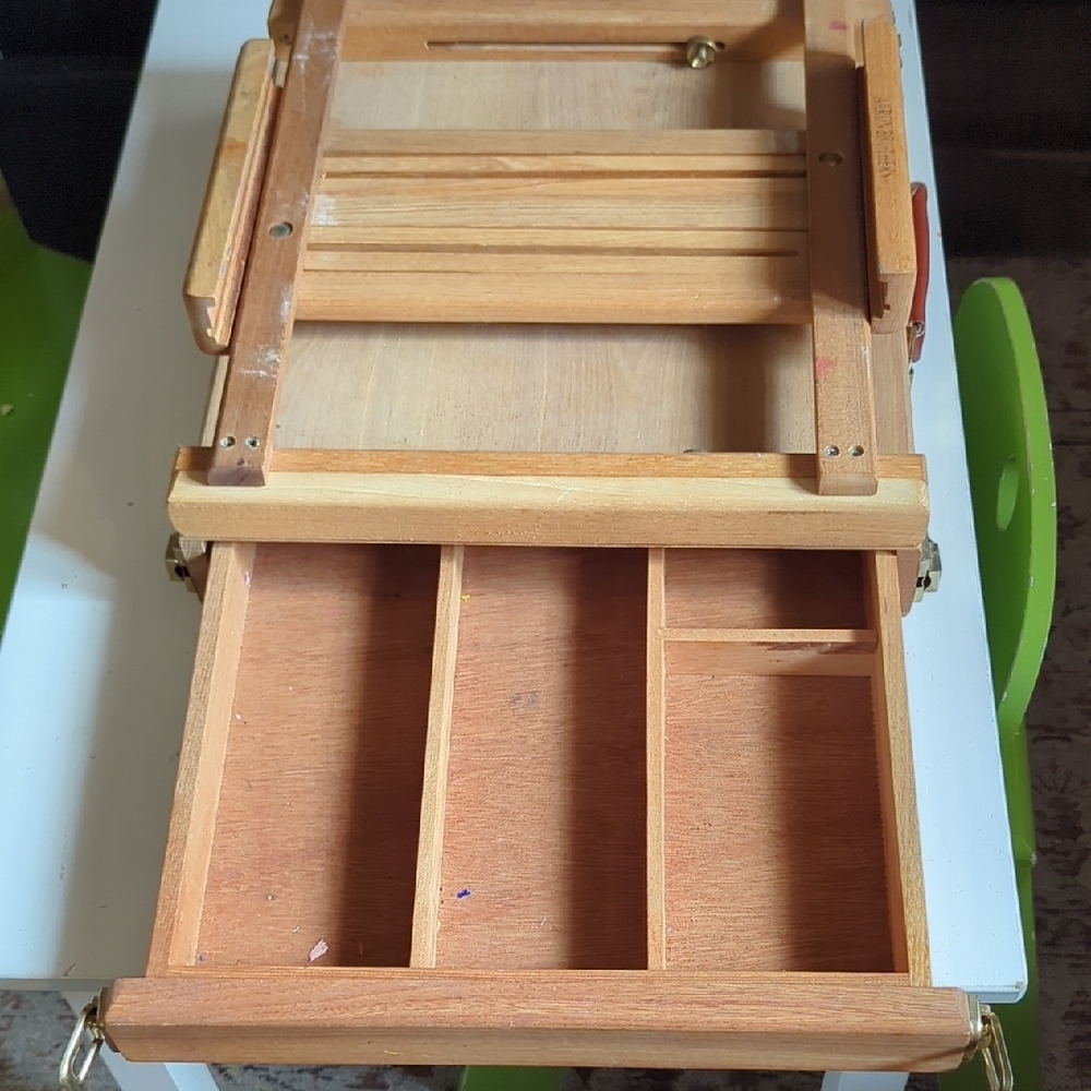 Aaron Brothers Wooden Tabletop Easel - Picture 3 of 6